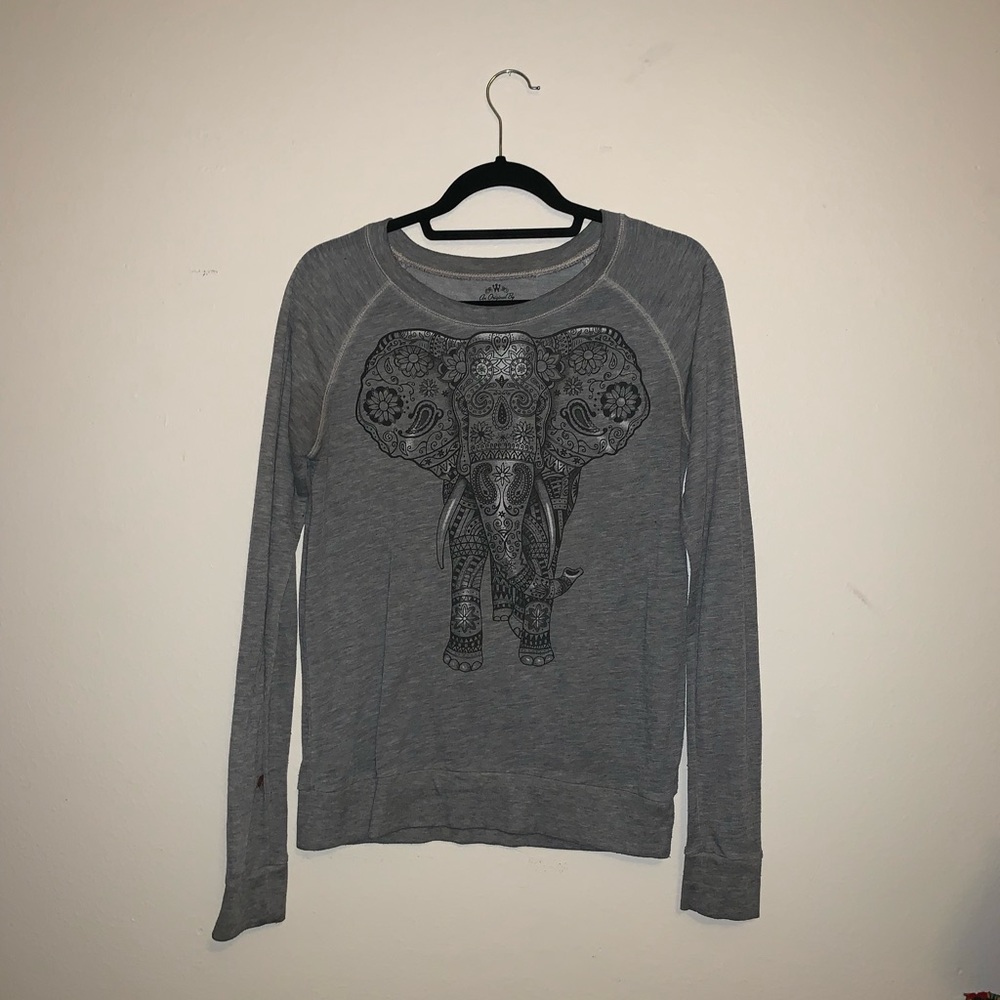 Soft gray graphic long sleeve
